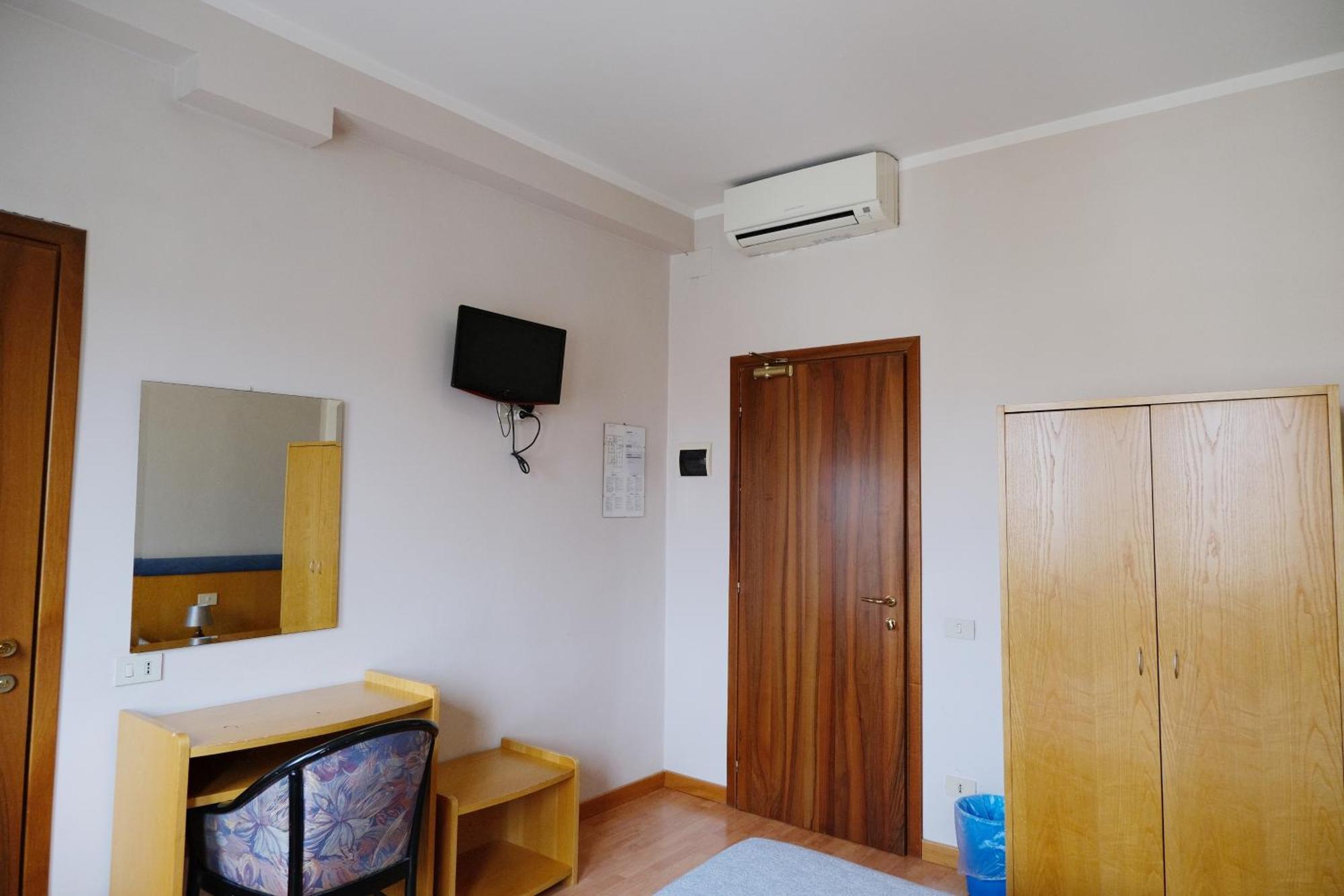 Hotel Montepiana Местре Экстерьер фото
